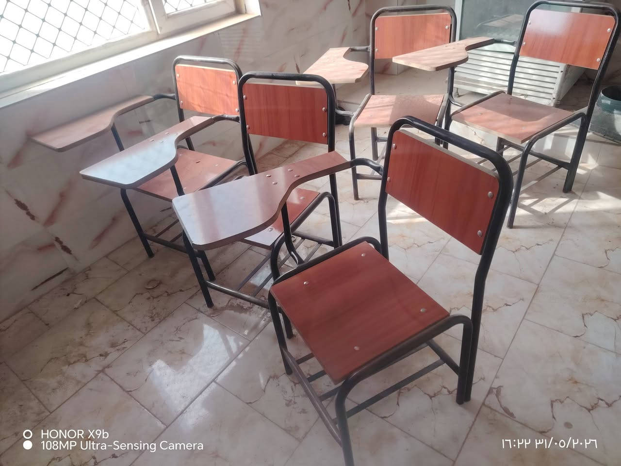 أغراض منزليه للبيع وبسعر مناسب للاستفسار الحر الصغير قرب جامعه أهل البيت مجاور روضه السنابل ***********
