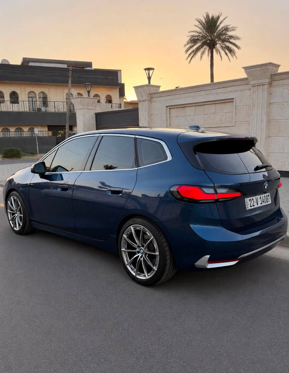 السلام عليكم حبايب
للبيع او المراوس

BMW 220i  

موديل : 2023 

مضلله بالسنويه 

رقم اربيل الجديد+هزه جديده

 تحويل مباشر السنويه بأسمي 

مكينه : 2000 تيربو 4 سلندر 

ماشية : 45 الف كيلو 

وارد الماني وياها كارت الضمان 

بيها صبغ فقط باب الصدر 

وجاملغ امامي مبدل نفس اللون 

شادلها تخم وياله المانيات مو تجاري

وتخم تايرات اصلي

فول مواصفات vip: 

فتحة سقف بانوراما 

داتو شو 

سستم سماعات هارمان كاردن 

شاشات متصله ويه دشبول

نظام كار بلي 

رادارات محيطية 360

كامرات محيطية 360

كامرات المانيه امامية خلفيه تسجيل 

كشنات مساج 

كشنات تدفئة وتبريد 

كشنات خزن 

وستيرن تدفئة

شحن موبايل واير لس 

صندوق كهرباء 

وبعد بيها هواي مواصفات مذاكرهن 

مكان السيارة بغداد حي الجامعه 

للاتصال / ***********
