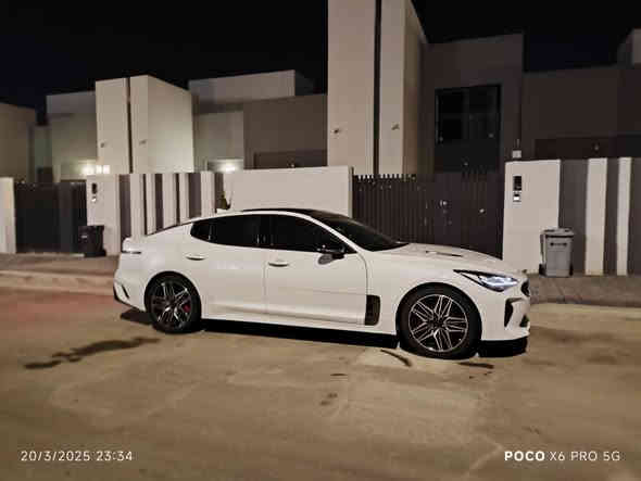 سلام عليكم للبيع كيا ستنكر Gt 1موديل 2022. السياره فول مواصفات  محرك 6سلندر توين تيربو يعني ✈️  رقم بغداد انكليزي بااسمنا تحويل ثاني يوم حادثها  موضح بالمنشور  مواصفات السياره 
بانروما 
رادار 360 
حساس امامي خلفي 
مري شفط زائد ترحيب 
داخل جلد احمر  تدفئه تبريد 
تبريد قطعتين ❄️
كشنات كهرباء 
لايت داينمك ليد 
بك لايت ليد
مودات قياده سمارت ايكو نورمال سبورت كوستم 
سستم صوت🎤🎻هارمن كاردن يعني طرب  اناره محيطيه  تتغير حسب المود
دبل جام يعني عزل فول 
فجوج بريك بربمبو 6 بستم والخلفي 4بستم 
 وبعد اكو مواصفات مذاكرها لان متخلص للبيع او مراوس مكاني بغداد الكرخ لسعر 190 وبيها مجال ***********
