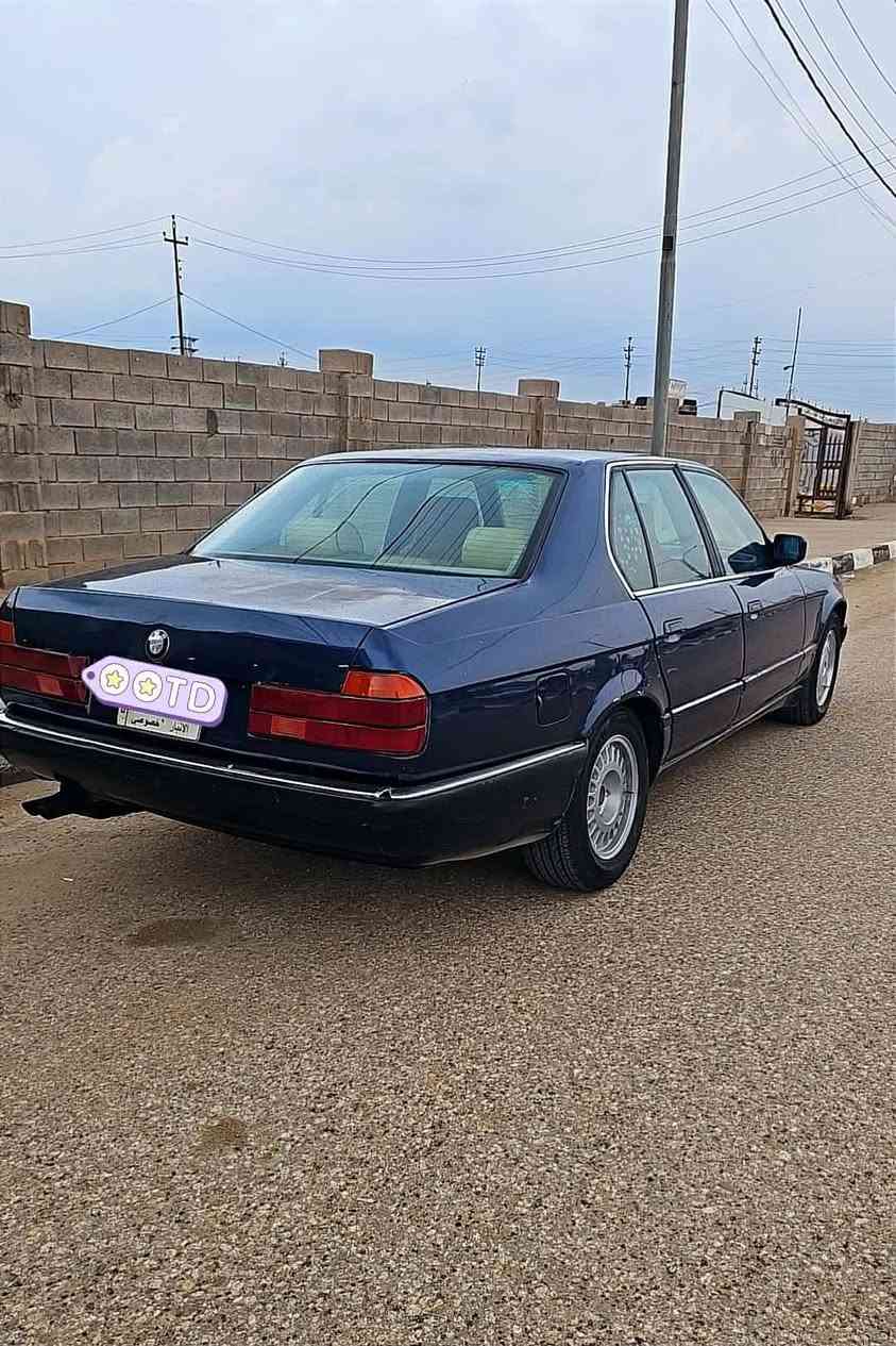 BMW 1989 735
محرك 6 سلندر 
رقم #انبار سنويه ل2028 
فول مواصفات كشنات كهرباء 
فتحه سقف 
داخل جلد طبي 
تخم تاير بالكارتون شديتهم 
محرك كير شغالات لا تنقيص ولا تبخير 
اكسل خفيف 160 رونك 3 
تبريد راح عندي الغاز ليكت مااعرف السبب 
بيه نقوصات بسيطه 《دجه مال اكسل او الكير ما اعرف ياهي بيهم طاكه 
السلف دشلي مالته مرات يجلب السلايت التحكم مالته عاطل مرات يشتغل مرات يوكف 》 
《اكفله من كص وكلبه وحادث وتحويل 》
مكانه #الانبار الحبانيه 
السعر 39 💲 بيه مجال بسيط

***********
