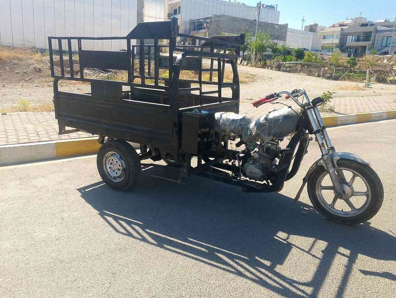 سڵاوی خواتان لبێت . ئەم کەریم کابانەمان هەیە بۆفرۆشتن هەمووگیانی بەشەرت مەکینەی200یە شانسی نەتەقیوە درزی نەبروەلەحیم نیەئەکسلی تازە بۆگۆڕدراوە کابێتەری تازە بۆگۆڕدراوە گێڕ بۆکسی تازە بۆگۆڕدراوە ئیستۆپی دواوەی تازە بەکاملی بۆم داناوە ماڵی کاسپیە بەس لاشەکەی تۆزی جوان نیە ئەگینا مەکینەو ئەکسلی بەشەرت  بەس گێڕی 3شکاوە باقی بەشەرت سعری700هەزار معامەلە شوێن سلێمانی ژ.م*********** ئەگەر مووشتەری تەلەفون بکە
