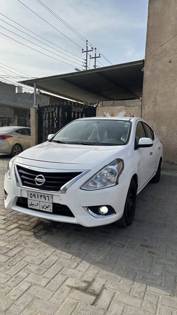 نيسان سني ٢٠٢٠ جاهزه من كلشي
سنويه منتهيه 
اربيل بسم شركة
ماشيه ٩٣  مال بيت مو تكسي
بيها طخات زغار 
سعرها ١٠٠ وبيها مجال قلقل
***********
