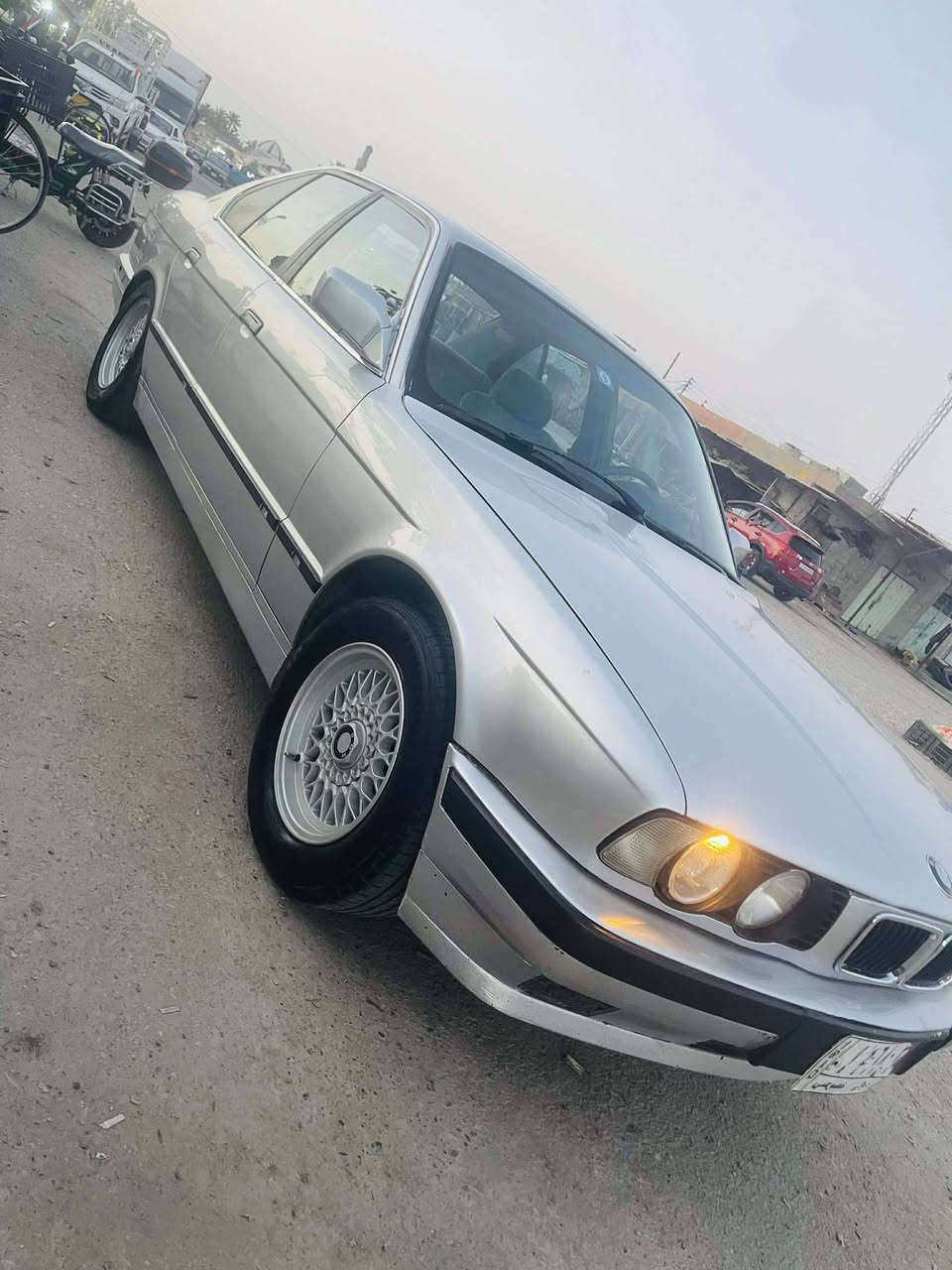للبيع ب47 او مراوس
موديل 92 525 اصل وبليته 
كير مكينه مكفول صدر جديد 
تخم تاير جديد 
بدون ضربه ولا معجون مصبوغ للجماليه 
تبريد بي نقص سنويه جديد شرط تحويل مكاني ديالئ *********** خاص او اتصال
