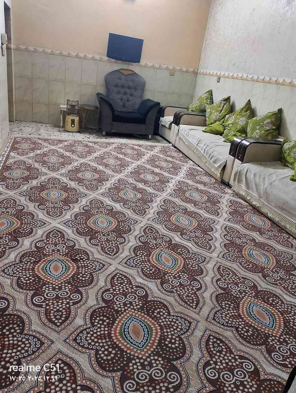 بيت في مدينه الصدر للبيع مساحه ١٤٤ طابو صرف مو ورثه خمس غرف نوم وملحقات قطاع ٥٢.    

 ‭٠٧٧٢ ١٠٤ ٠٠٩٨‬
