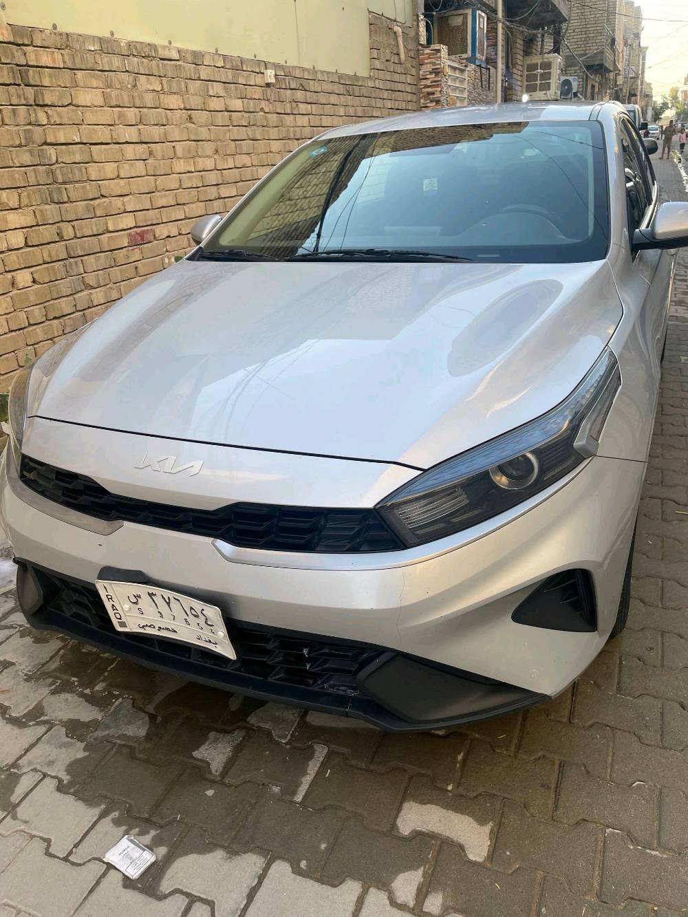 كيا سيراتو 2023 خليجي
محرك 1600 
كير محرك صدر تبريد مكفول
سيارة مكفولة من صبغ وتبديل وفتح
بيها ملاحضات بسيطة شخوط بل باب وطخة بلهلال
ماشيه 123 الف
رقم بغداد الدولي باسمي السيارة تحويل ثاني يوم
هزة جديدة وسنوية ل28 
رايدها 149 وبيها مجال
مكاني بغداد الشعلة
 ***********