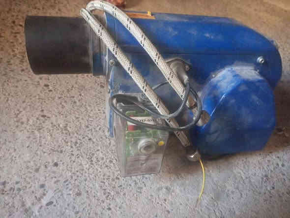 السلام عليكم شباب هاذه كمبريسر هوا ماعرف شنو شغال كل عيب مابي للبيع قيم واخذ اذا تعرف سعرة 

ماطور مي شغال مابي عيب حجم صغير للبيع سعره20 وبي مجال***********
