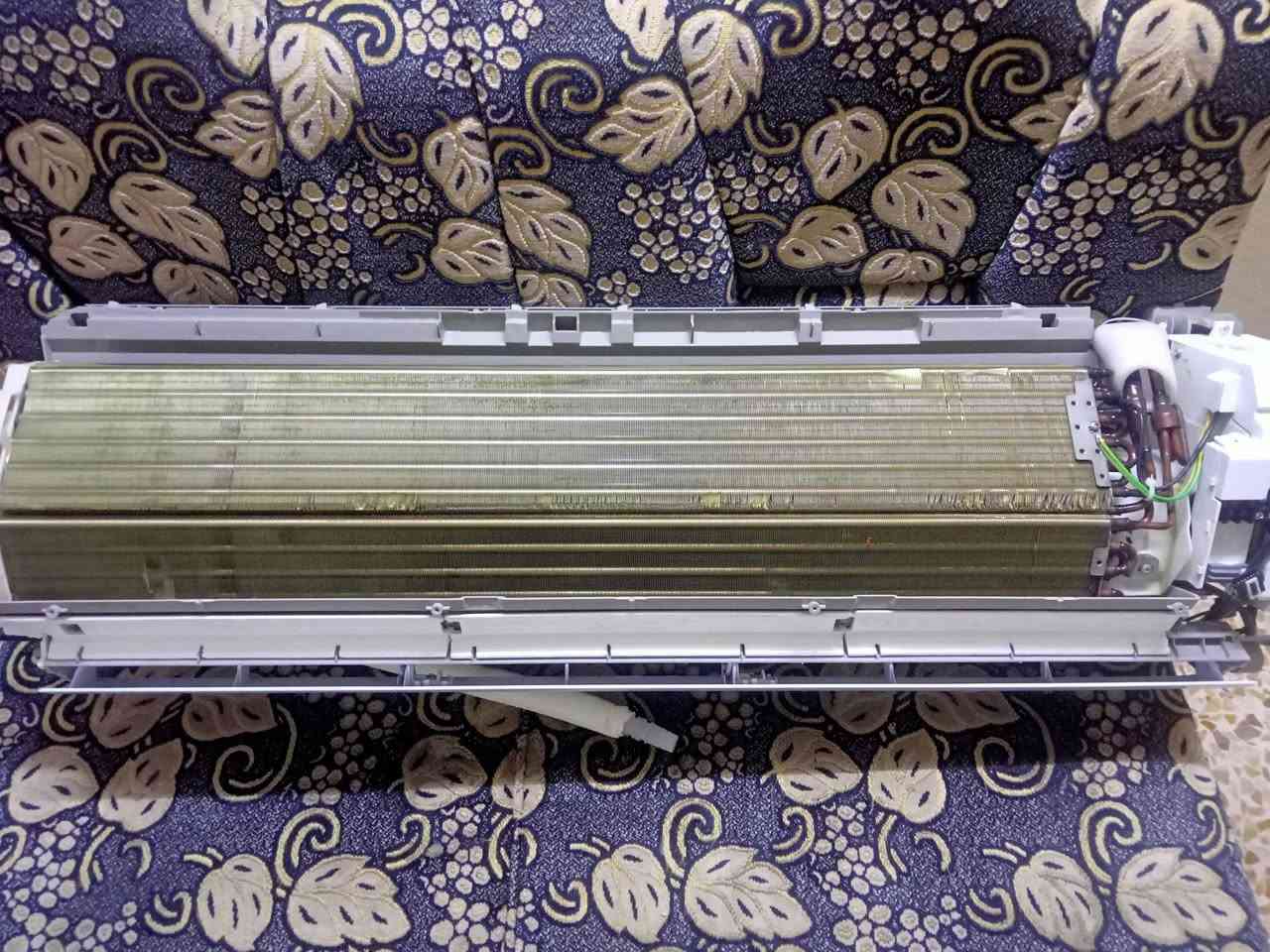 السلام عليكم عندي سپلت جنرال ماكس  طنين وسدس مستخدم شهرين بس بدون بواري سعرو ،350وبي مجال قليل هذا رقمي ***********
