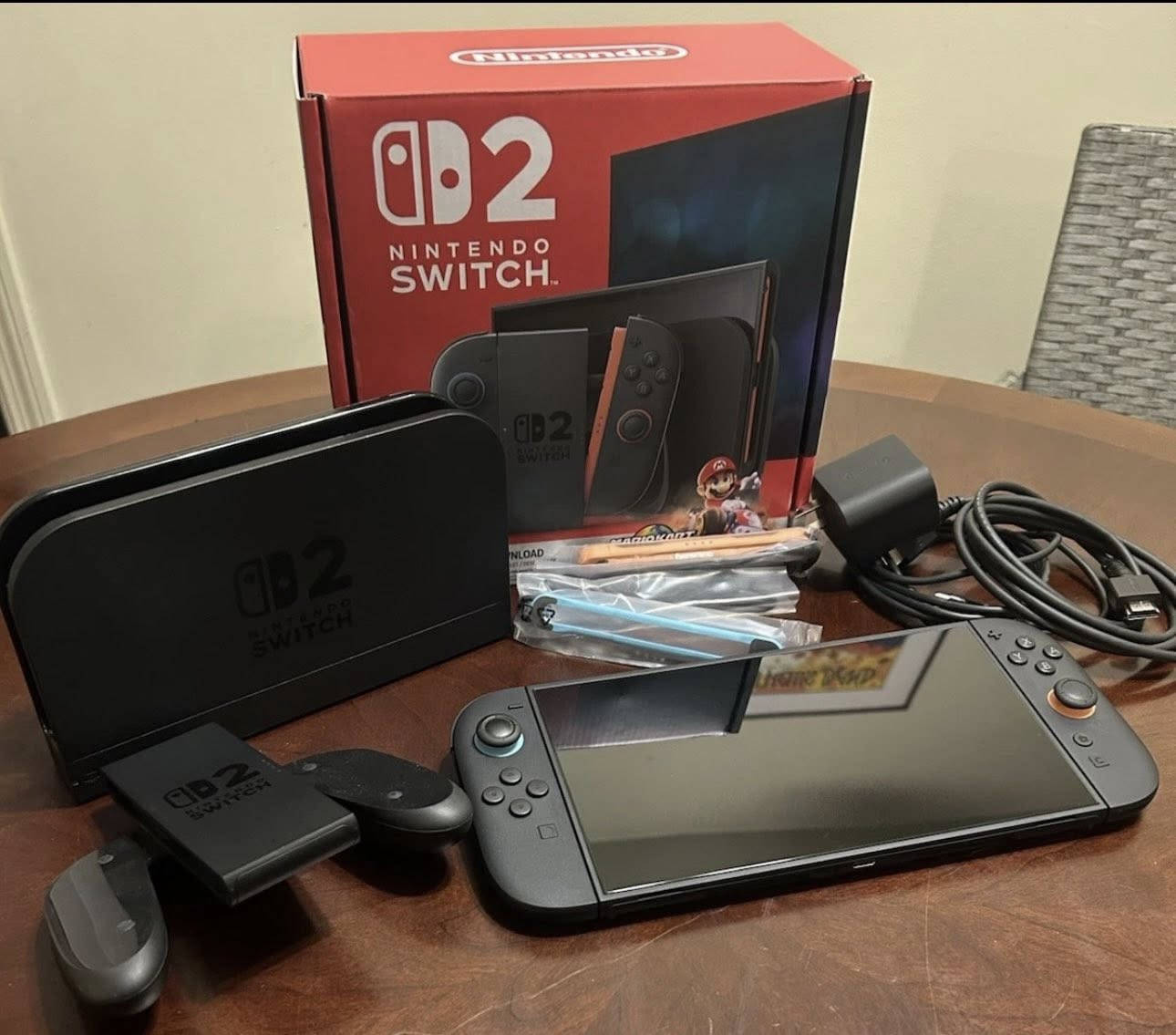 السلام عليكم
ننتندو سويج ٢ للبيع مستخدم اسبوع واحد

ويا كفر وجنطة

السعر ٦٠٠ الف 

*********** 

مكاني بغداد وموجود توصيل لكل المحافظات
