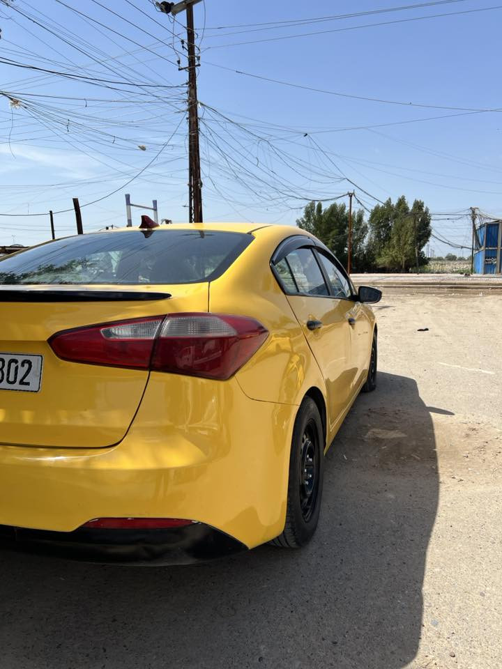 السلام عليكم كيه فورتي موديل 15 السياره ليبل واحد حادثه جاملغ فقط مدون دواخل محرك 1800 دوش المرغوب رقم انكليزي سعر 105 وبيهه مجال ￼***********
