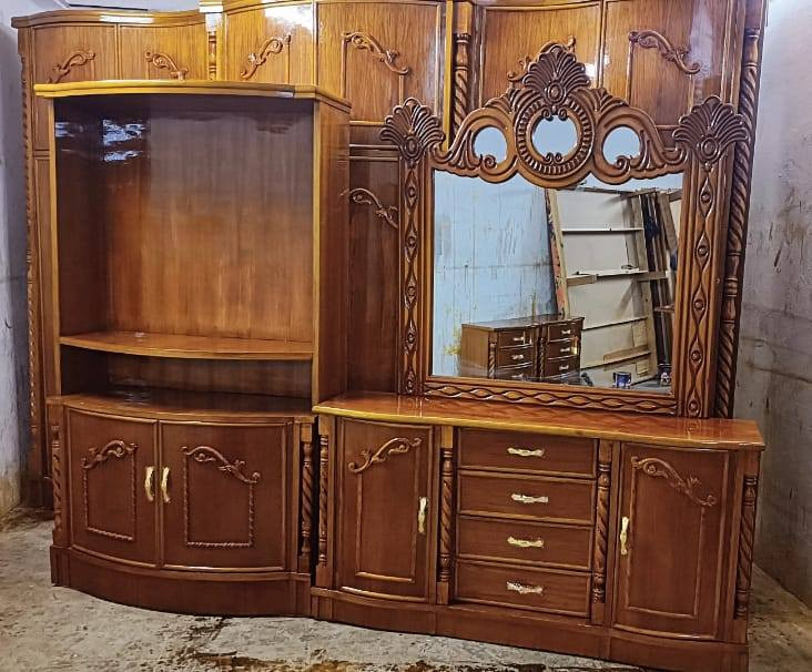 سلام عليكم
غرفة نوم داخل وخارج صاج مستعملة نظيفة جداً
شغل درجة أولى
*********** أبو يوسف 
العنوان بغداد
