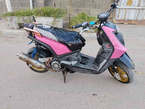 السلام عليكم حبايب دراجة سكنس جبلي للبيع مزودة وبيهة غراض هواي صالنصة رياضي كلجات صدر خلفي وامامي رياضي ويالة رياضي ستيرن عريض ستان صفح رياضي دراجة حلوة مكينتهة مفتوحة بس لا تنقيص ولا تبخير السعر 950 وبيهة مجال ما متواجد بل  خاص استفسار *********** مكاني بل عبيدي
