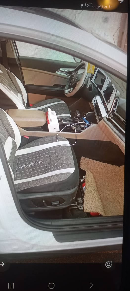 سلام عليكم سبورتج موديل 2025 فول رقم سليمانية تريد تحويل او وكالة ماشية ٣٦ الف حقيقي  مكان بغداد سيارة جديدة بس رصعة حصوة بية سعر ٢٣٥ ***********
