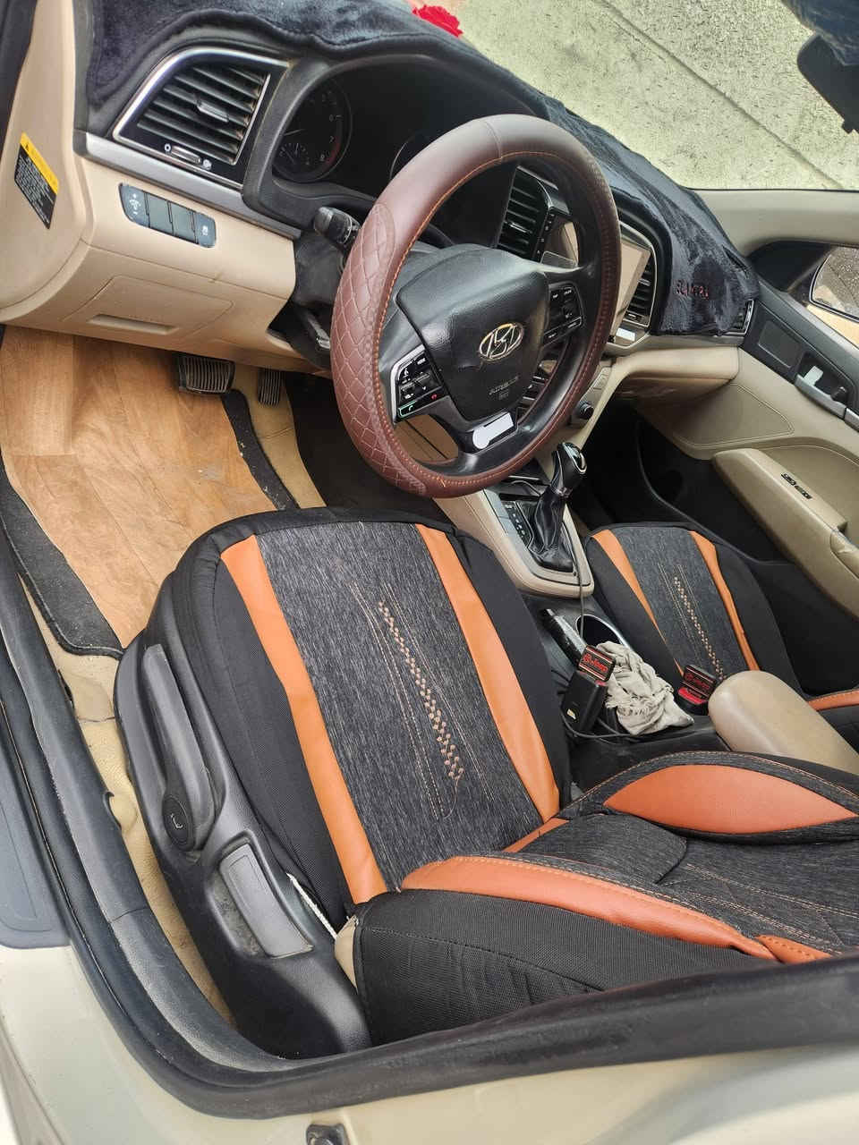 النترا 2017 وارد امريكي بيه بنيد وجوملغ وبيه ضربه بقبق الجنطه مصلح نفسه محرك كير حلوات سياره بسمي رقم وسنويه جديد مكان بصره بيع او مراوس وانطي فرق بشوي افضل منه موشراي خلي يترك المنشور الغيره سعر96شراي بخدمته *********** 
***********
