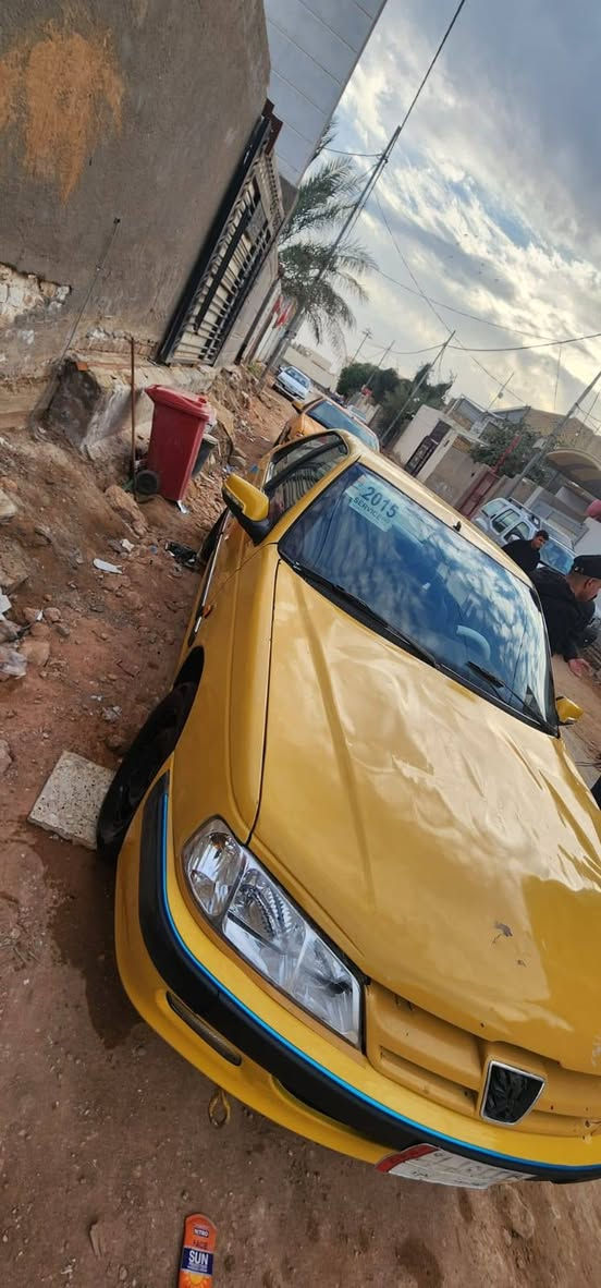 بيجو بارص ٢٠١٥ رقم قادسيه مكفولة عدة البنيد طاير وراجع نفسة ولهلالت معمرة جاهزة السعر ٣٠ مطلوبة هيئة ينزلن من السعر مكاني ديوانية للاستفسار اتصال ***********
