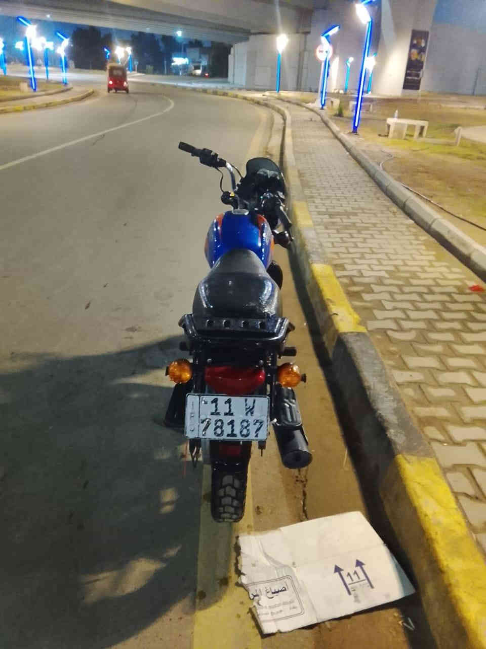 السلام عليكم  
بوكسر 2023 مثل ما تشوفون دراجة نضيفه رقم بغداد معروضة ب2 و200 بيه مجال شي بسيط لشراي مكان البلديات الاستفسار ***********
