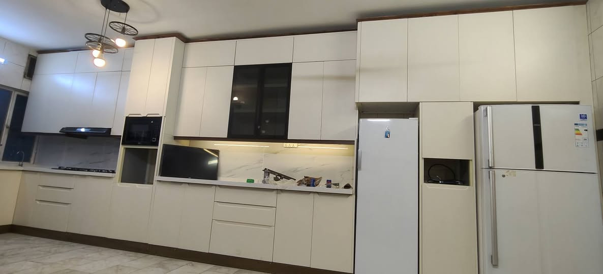 السلام عليكم
كادر جميع انواع الالمنيوم 

ابواب شبابيك محجرات كاونترات سكايلاي 

***********

***********
