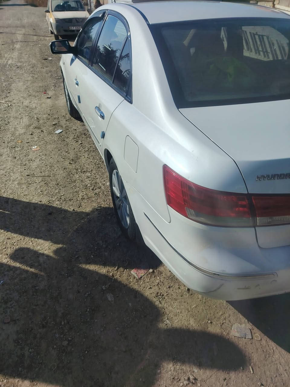 السلام عليكم.
سوناتا 2009 خليجي
 رقم واسط 
محرك 2400 
مكان السيارة بغداد المدائن 
السيارة جاهزة من كلشي 
للاتصال ***********+واتساب
