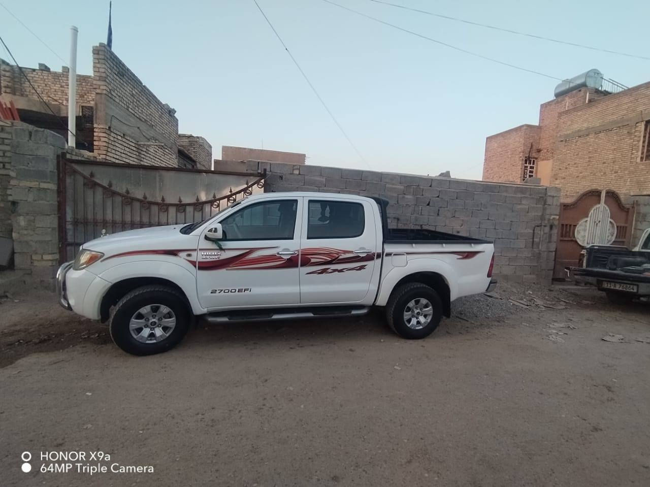 السلام عليكم من رخصه الأدمن المحترم للبيع فورويل موديل ٢٠٠٨كير عادي  رقم اربيل لسيارة مكفوله ظربه وصبغ وتبديل وفتح تخم تاير بل كارتون مواصفاتهه لسيارة سعودي أم لبطل تحكم مري اشارة بل مري تحكم لايت ولسعودي معروف مواصفاته السعر اتصل عل رقم ***********مكانهه بغداد
