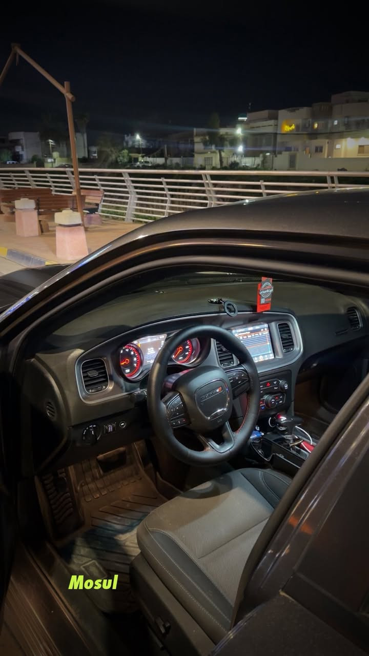 سلام عليكم🌹
جارجر 2022 Sxt ( عليها كت كامل GT ) ( بنيد + دعامية امامي + دعامية خلفية + طخم ويل )
لون فيراني✅
شاشة كبيرة✅
كشن كهرب✅
حساسات خلفية✅
كشنات قماش✅
تو ويل✅ 
مرقم دهوك✅
اضافات عليها مطريات + لحية امامية + لحية خلفية + كفر مراية باتمان ✅
ماشية 82 كيلو وليسة ميل ✅
سيارة نضيفة وحلوة وطخمه نضيف السيارة دمعة✅🌹
الضرر خفيف ( بنيد + جاملغ ) 
السعر 219 ورقة وبيها مجال 
للاستفسار *********** يوجد واتساب🌹✅
