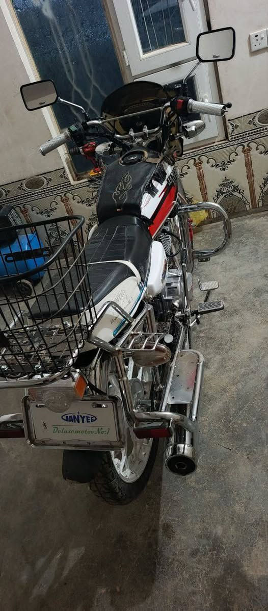 السلام عليكم. دراجه ابو الكله للبيع
موديل 2024شرط من التاير للتاير ما مفتوح بي برغي 
تايرات شركه جدد  محرك شركه
 نشاط فول دراجه حلوه مال جناي 
منفيس وكنترولات موجوده #السعر__900 وبي مجال
للأستفسار ***********. اتصل وتدلل
