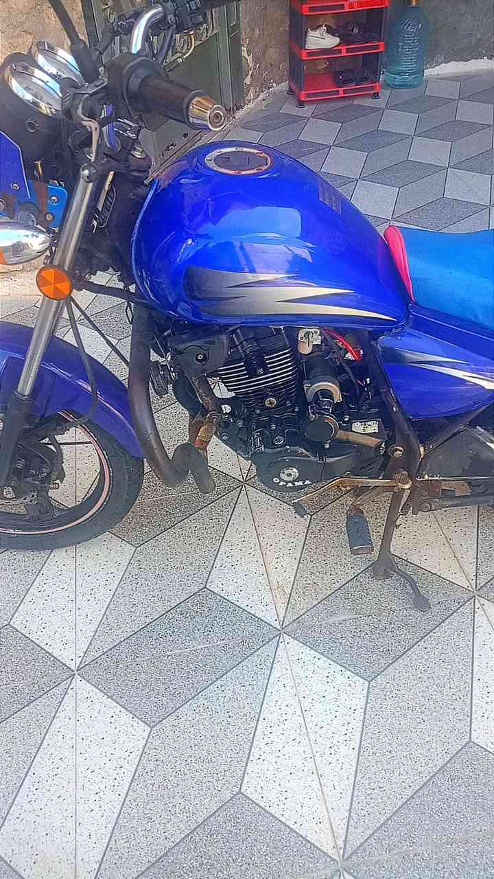 السلام عليكم دراجهه ابومه مسجله نضافه فول كدام عيونك دراجه ماناقصه شي سعره  ميلون وبيها مجال الاستفسار ***********
