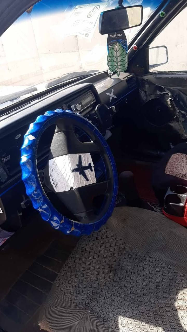 سلاوتان ليي بيت ئةم گؤلفة بؤ فرؤشتنة مةكينةو گيري بةشةرتة مووس و براوة بةشةرتة تةقةو رةقةي  بەشەرتە سحري 16وةرةقة قفل شوين هولیر   *********** أربيل, العراق
