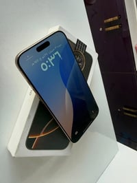 آيفون ١٦ برو ماكس • ٢٥٦ • بطاريه ٩٢