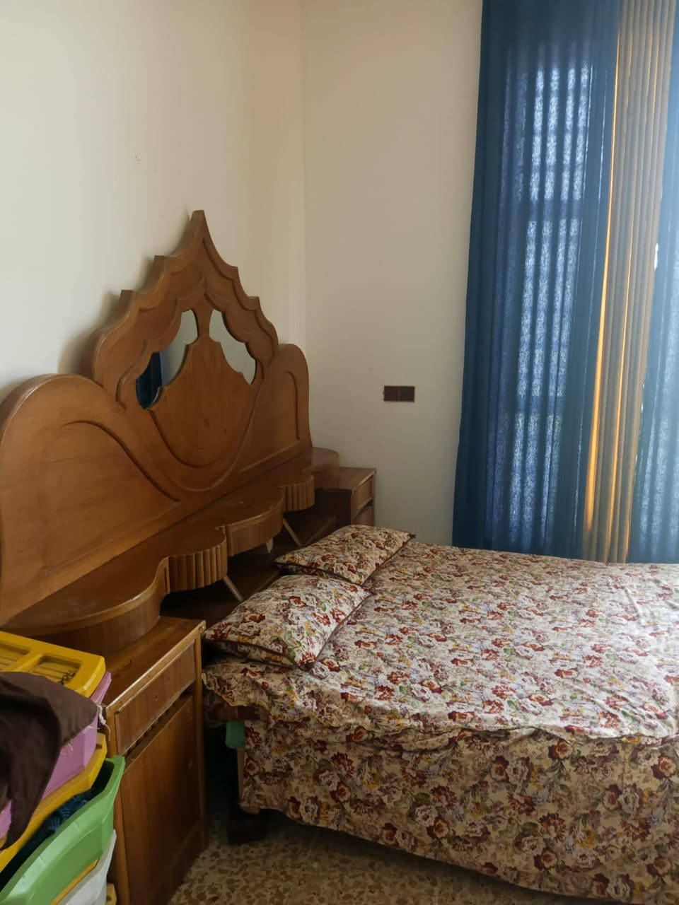 السلام عليكم بيع مستعجل السعر مناسب مكاني الحمزه الغربي رقم الهاتف***********
