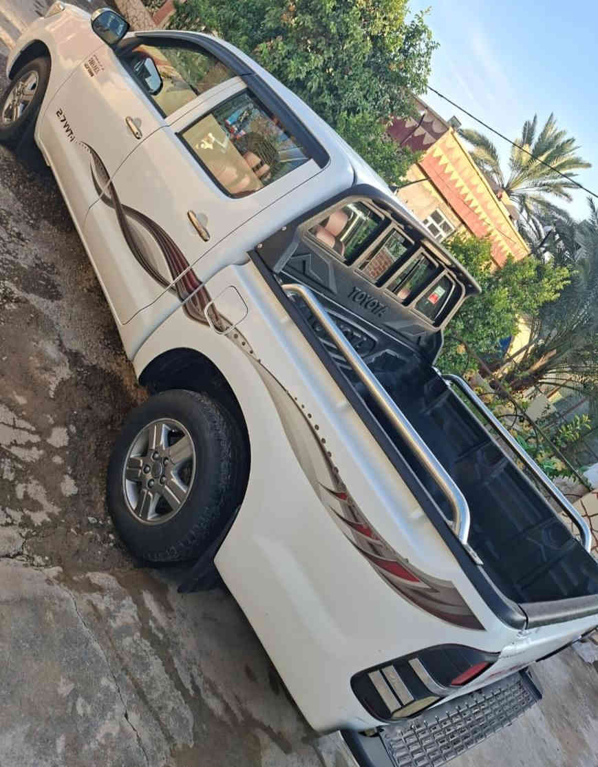 بيكم موديل 2013 شاصي 19 محرك بلادي ما مفتوح كير اوتو ماتيك ماشيه 165 سنوية جديده بسمي بيها صبغ الدوسه الجوه باب السكن مسافة 50 سانتيم  السعر 220 وبيها مجال قليل العنوان العلم البوهيازع للاستفسار الاتصال على الرقم ***********
