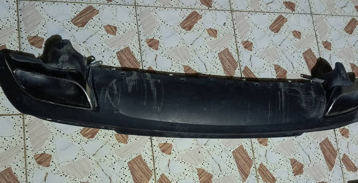 سلام عليكم
غراض صدر ابامه شارجر

زوج لقم اصلي 35

زوج لعابات مشط 20

طبله اعله 30

زوج مال المشط 15

دي فورز 140مال ابامه موديل 20 

سكني ناصرية قضاء شطره 

***********

