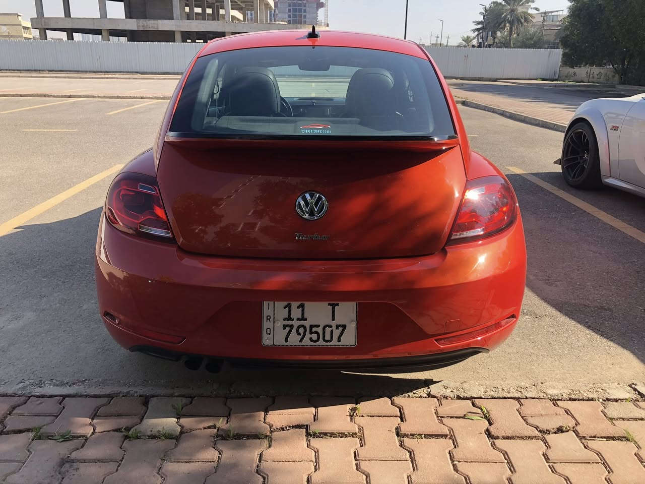 سلام عليكم
بيع او مراوس 

فولكسواكن بيتل  2018

لون برتقالي مميز 

رقم بغداد الدولي سنويه بسمي تحويل ثاني يوم 

محرك 2000

ماشيه 92 الف ميل 

كير اوتو

بصمه

شاشه كبيره

تحكمات ستيرن

رادار جانبي

سستم سماعات صوت 

كشنات جلد كاربون

كشنات تدفئه

ويل كب 18

لايت زينون

بك لايت LED

اخوان سياره بيه 3 قطع صبغ جاملغات امامية وبداية البنيد 

سياره كلش نضيفه وجديد

 وبلحقيقه احلى من صور

السعر 110 ورقة وبيها مجال ان شاءالله 

مكان السياره بغداد حي العدل 

للاستفسار 

***********
