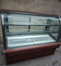 براد كيك البيع نظيف جدا مكاني بغداد 07721066792