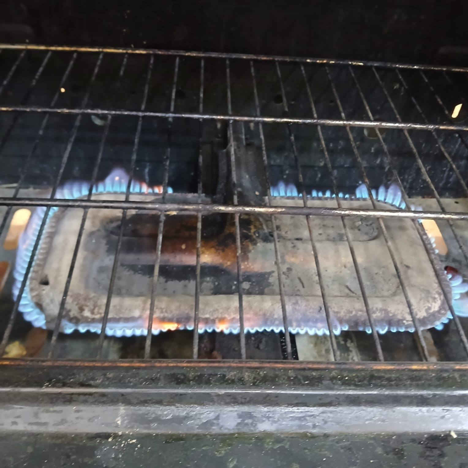 طـباخ نظيف بلعافية على لياخذة 5 عيون وشغالات
و فرن شغال نار جوا وفوك ونظيف
قفل قفل 125 الف ✅


**إذا كنت صاحب هذا الإعلان وتريد حذفه لأي سبب، رجاءا أرسل رسالة إلى الدعم الفني**