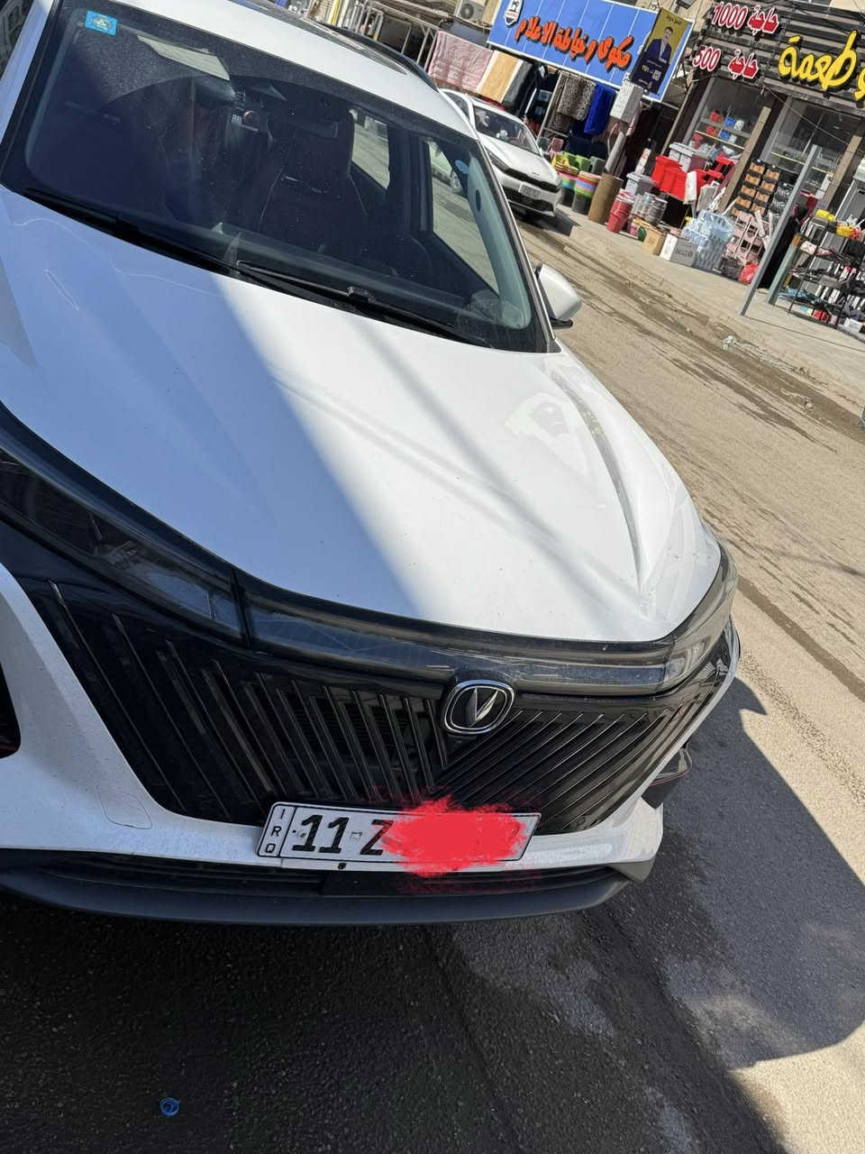 بیع اقساط. او نقدي
شانجان سي اس ٧٥ بلس-  Changan CS75 Plus
موديل2025  رقم بغداد
 ماشيه 1000كم استخدام قليل 
السيارة تحت ضمان الشركة  10 سنه
المواصفات :
192.67.32
محرك 2.0 Turbo ،ناقل الحركة  اوتوماتيكي
8 سرعات ايزن ياباني،مصابيح امامية و خلفية ليد،4 كاميرات و 12 حساس امامي و خلفي
مواصفات السيارة :
حمالات سقف،فتحة سقف بانورامية،صندوق خلفي كهربائي (620 لتر)،أنوار ضباب أمامية – هالوجين،كشافات ضباب خلفية،أربع مخارج للعادم،نظام تنبيه عن اقتراب سيارة من الخلف
شاشة معلومات وترفيه بقياس 12 بوصة وشاشة عدادات رقمية بنفس القياس، مع مكبرات صوت عددها 8 سماعات ومكيف هواء متعدد المناطق ومنافذ USB وتدعم المقاعد الأمامية ميزة التهوية. بجانب 6 وسائد هوائية مع عجلة القيادة
أنماط قيادة (عادي – اقتصادي – رياضي)
تحكم بوضعية المقود (يدوي)
التحكم بوضعية كرسي السائق بستة اتجاهات
التحكم بوضعية كرسي الراكب بأربعة اتجاهات
ذاكرة مقعد السائق
عرض محتوى الجوال على الشاشة
مثبت سرعة تفاعلي
ونظام مراقبة النقط العمياء وكاميرا بزاوية 360 درجة وشاشة قفل مركزي ونظام الدخول والتشغيل بدون مفتاح ونظام مراقبة النقاط العمياء ونظام تحذير التصادم الأمامي والخلفي ونظام الحفاظ على المسار وتنبيه الخروج عن المسار ونظام الإضاءة الذكي.
مثبت سرعة متكيف رادار ACC
ثبات الكتروني 
نضام السياره ذكي 
عنده القفل 
يغلق الابواب والزجاج  والبنراما تلقائي 

فرامل طوارئ ذاتية AEB

مانع انزلاق TCS
مساعد صعود المرتفعات HHC
مساعد نزول المنحدرات HDC
تحذير الاصطدام الأمامي FCW 
حساسات أمامية 
حساسات خلفية
التشغيل بضغطة زر
التشغيل عن بعد
نظام الخرائط
مراقبة ضغط الاطارات TPMS
كشف المنطقة العمياء BSD
تحذير مغادرة المسار LDWS
البقاء في المسار LKAS
بريك الكتروني EPB
أوتو بارك APA
توقف مؤقت أوتو هولد
استهلاك الوقود 13.7 كم/لتر
وتساب ***********
