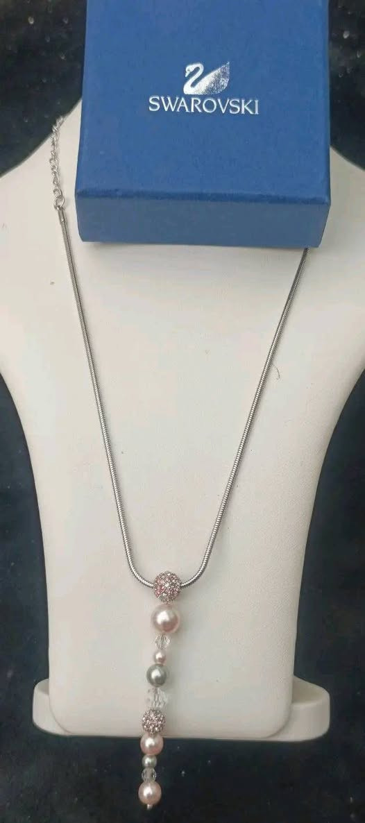 قطع من ماركات مختلفه كارتير سوارفسكي وموزنايت كل القطع يجي وياها كارت والموزنايت مختوم 925


**إذا كنت صاحب هذا الإعلان وتريد حذفه لأي سبب، رجاءا أرسل رسالة إلى الدعم الفني**