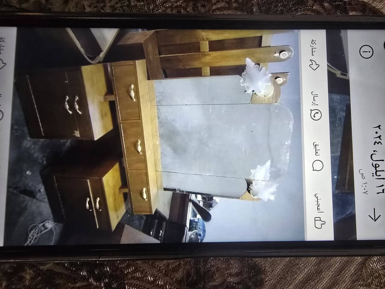 للبيع للاتصال هاتف *********** ماعندي توصيل مكاني حزيران
ميز طعام مع ٦ كرسي ١٥٠ 
غرفة نوم كامل ٣٥٠
كاونتر وطباخ ١٥٠
قنفتين مع ٢ كرسي وواحد نفرين 
مع طبلات كامل ٣٥٠
