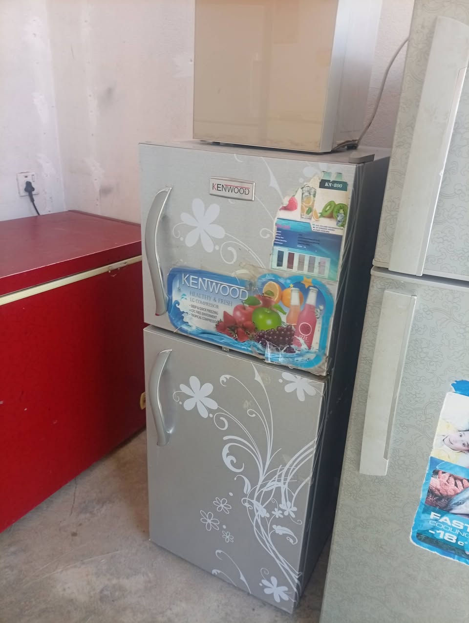 للبيع ثلاجات تجميد وضمان العنوان مقابيل البطاقه الوطنية الاتصال ***********
