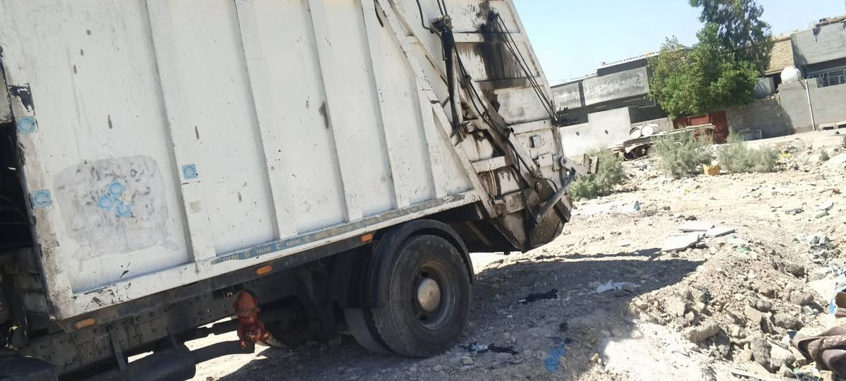كابسة نفايات للبيع رقم لتصال ***********
