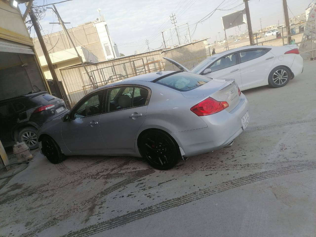 سلام عليكم انفنتي موديل 2013 كير ومحرك جدد هزه ورقم جدد دولي بسمي تحويل مباشر امبدل بيها ضفاير وعقول السعر 75 ورقه مكاني بغداد للاتصال ***********
