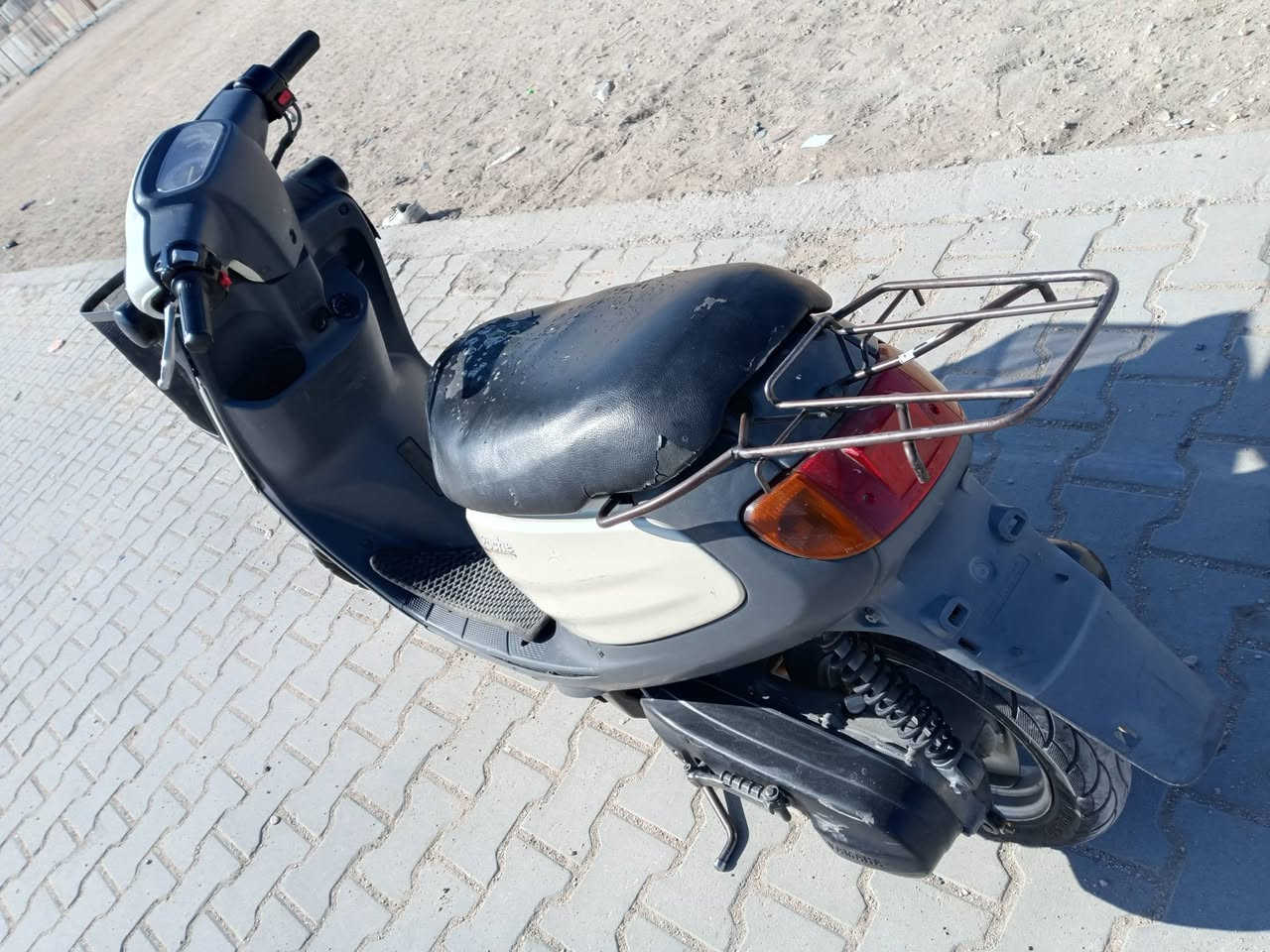 دراجه منغولي موديل 2007 سعر 400 نظيفه دراجه
عنوان كربلاء حي الحر 
رقم ***********
