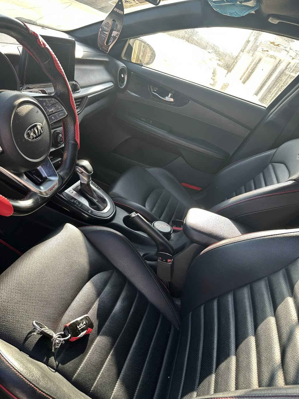 فورتي 2021✅

اعلى فئة GT✅

فول مواصفات 1/1✅

الضرر❌ باب مبدل خلفي وصورة الحادث مرفقة

بچم كبس✅💪

محرك 16 تيربو💪

بصمة تشغيل+ ابواب+ صندوق

فتحة سقف

كشنات جلد كهربائي 

كشنات تبريد+ هيترات 

رادارات جانبي + امامي وخلفي

ثلاث انظمة قيادة( نورمال+ سپورت+ سمارت)

تحديد مسار ✅

مانع انزلاق

كروز سرعة

شاشة كبيرة تدعم كار پلي

كاميرة دوارة مع حساسات 360 درجة

بك لايتات LED

ويل كب رياضي

تبريد قطعتين✅

السيارة ماشيا 60

رقم وسنوية جديد✅


**إذا كنت صاحب هذا الإعلان وتريد حذفه لأي سبب، رجاءا أرسل رسالة إلى الدعم الفني**