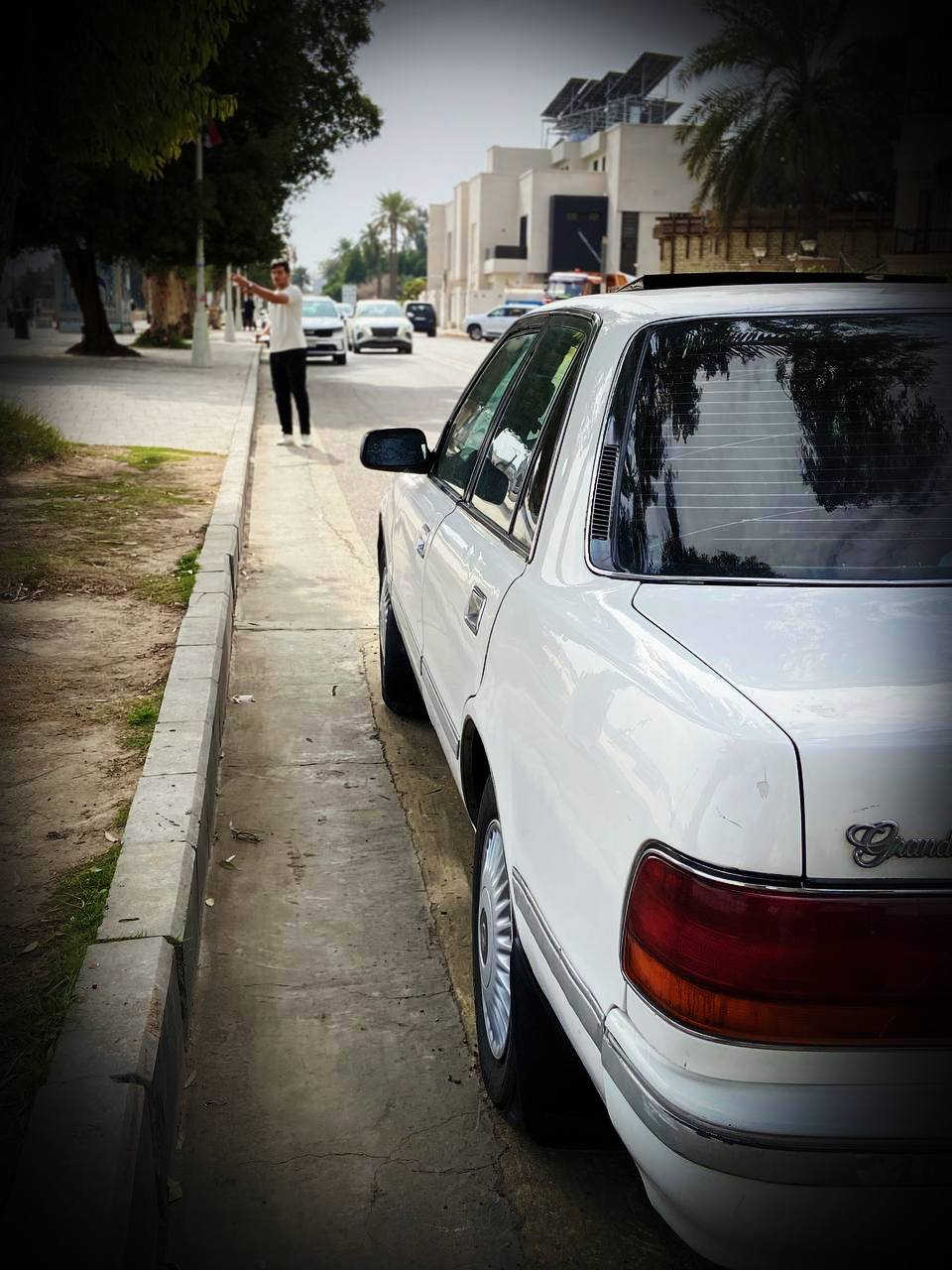 سلام عليكم مارك كربلائيه رقم كربلاء بسمي تحويل ثاني يوم انكليزي  السيارة مكفولة الضربه القويه كفاله والكص ونقل الجثه والياباني ما ينكفل من الصبغ حدادية ستوني مكملة تخم تاير السيارة جديد تبريد شغال والتدفئة هم شغاله غرفة حلوة مرتبه مكاني نجف رقم *********** السيارة 59 وبيه مجال اتصل وتدلل
