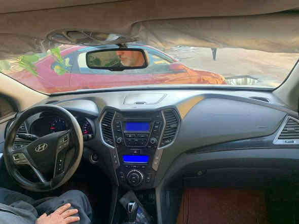 سنتافي مديل 2013 مكفوله من الصبغ والضربه
السعر 175 وبيه مجال للشراي
فول مواصفات 
بنراما
محرك ٦ سلندر 
جلد 
كشن كهرباء
سبعه راكب
اشاير مري 
مري شفط 
اشاره ترحيب 
بصمه ابواب 
بصمه تشغيل 
جاهزه السياره 
للاستفسار ***********
مكاني بغداد الجديدة
