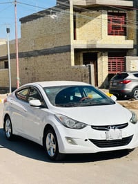 النترا  2012 خليجي بنيد صبغ فقط باقي كفاله عامه  محرك 1600 سياره احلا ...