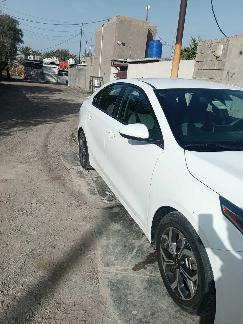 السلام عليكم اخوان فورتي موديل 2020  محرك 2000 دوش السياره جديده وخير من الله كير at المرغوب سياره بلاديه بيها صبغ مثل ماوضح بالسونار بدون دواخل  رقم سليمانيه تحويل ثاني يوم السعر 135 
رقم الهاتف *********** الغزاليه
