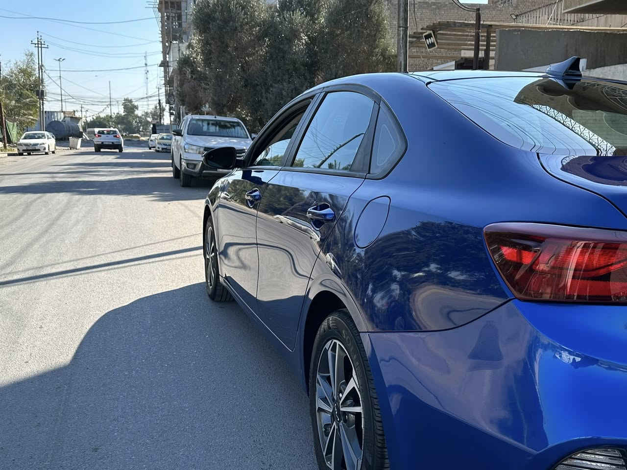 السلام عليكم شباب شلون الغوالي 
للبيع كيا فورتي موديل 24 اربيل يوم الخميس دخلت بغداد وترقمت السيارة مكفولة من الصبغ  والبارد فقط (دعامية خلفية بدون دواخل )
بدون ايرباك بجم (كلة كبس )وعلى فحص وين مايعجبك افحص 
السيارة ماشية 20الف بعدها جديدة بمعنى الكلمة لووكك 
رادرات امامية خلفية توقف ذاتي امامي وردارات جانبية واشاير بلمري 
صور الحادث مرفقة بلمنشور 
السعر 170 وبية مجال 
لاستفسار ***********عبداللة العامري 
مكاني بغداد الصليخ ال600 واني خادم
