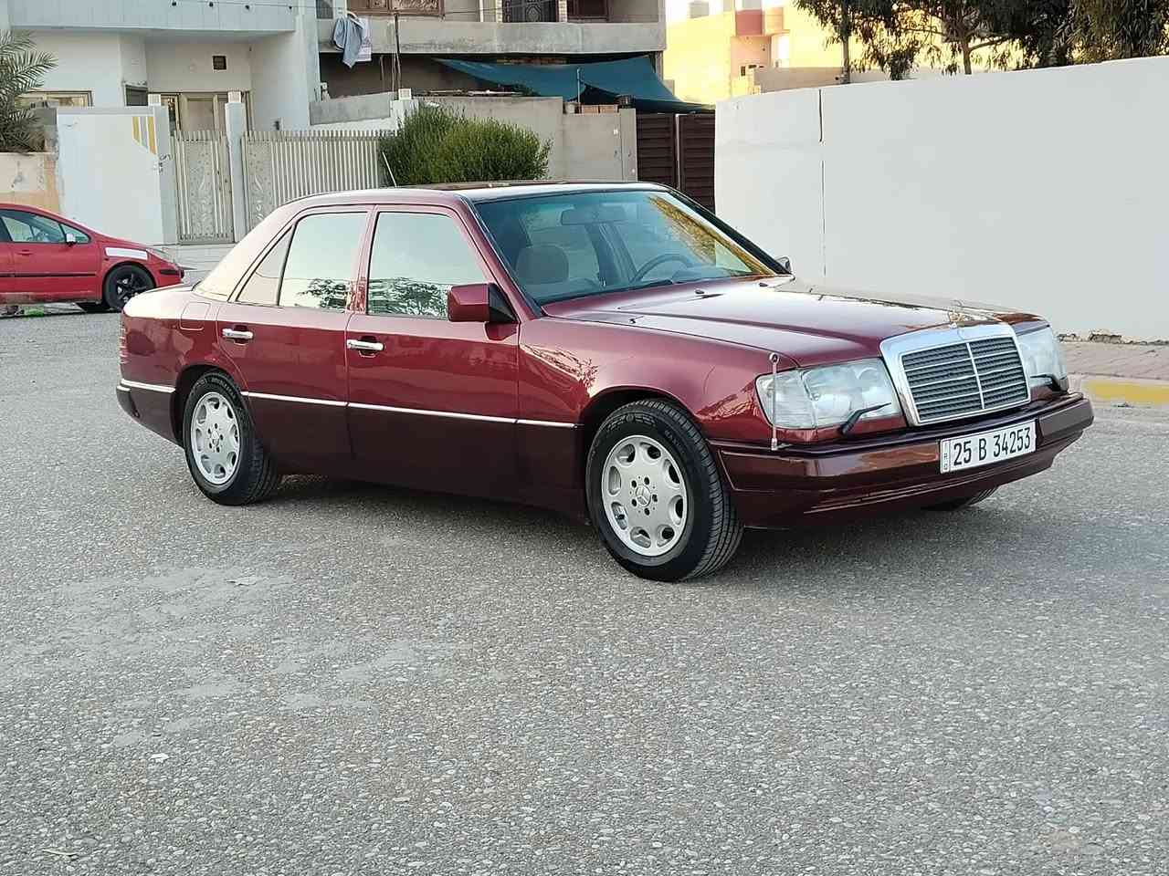 مارسيدس دب حجم 300 موديل 91 محركVVT3000 رقم كركوك دولي مشروع وطني بي كود بنزين سنوية جديدبسمي الغاية 2030 شرط تحويل  قواعد دبلات سليمة بدون خياس بدون ضرب صبغ عام جمالية اربع جامات كهربائية ABS تبريد تدفئة شغالة تايرات جديد سنترلوك كهربائية شغال سعر 67 مكاني كركوك ***********
