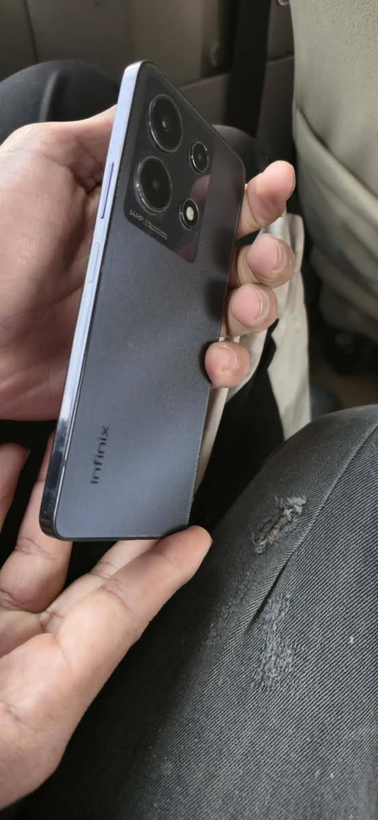 سلام عليكم جهاز انفنكس ذاكره 256 جهاز جديد الله شاهد 60فريم بل لعب فول سعره 150 وبي مجال وذه مراوس بايباد ونطي فرق عادي مكاني بغداد الحسينيه 
رقمي ***********
