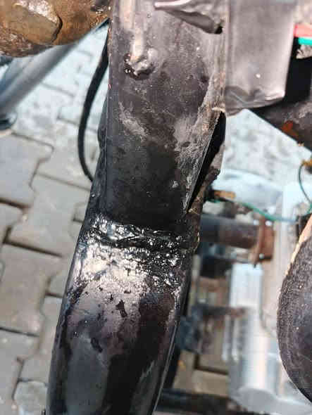 السلام عليكم 

ستوتا للبيع موديل 2014 مكينه اكسن تايرات جدد 
ستوته جاهزه رقم المائني مداور ثاني يوم 
بيها شي بسيط بالرگبه ولاحمينه 
السعر. مليون و550 وبيها مجال
للاستفسار: ***********
