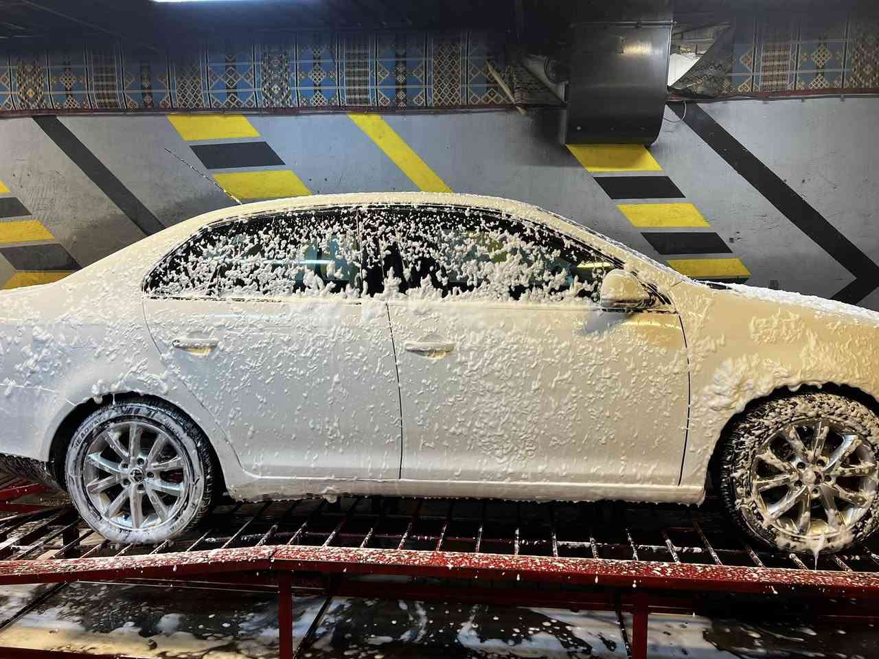 جيتا 2010 مصبوغ حزام ضربتها جاملغ ايسر امامي مابيها اي نقص محرك وكير بشرط تحويل مباشر باسمي سعرها 65 قفل بدون معامله للاستفسار *********** العنوان ديالى بعقوبه
